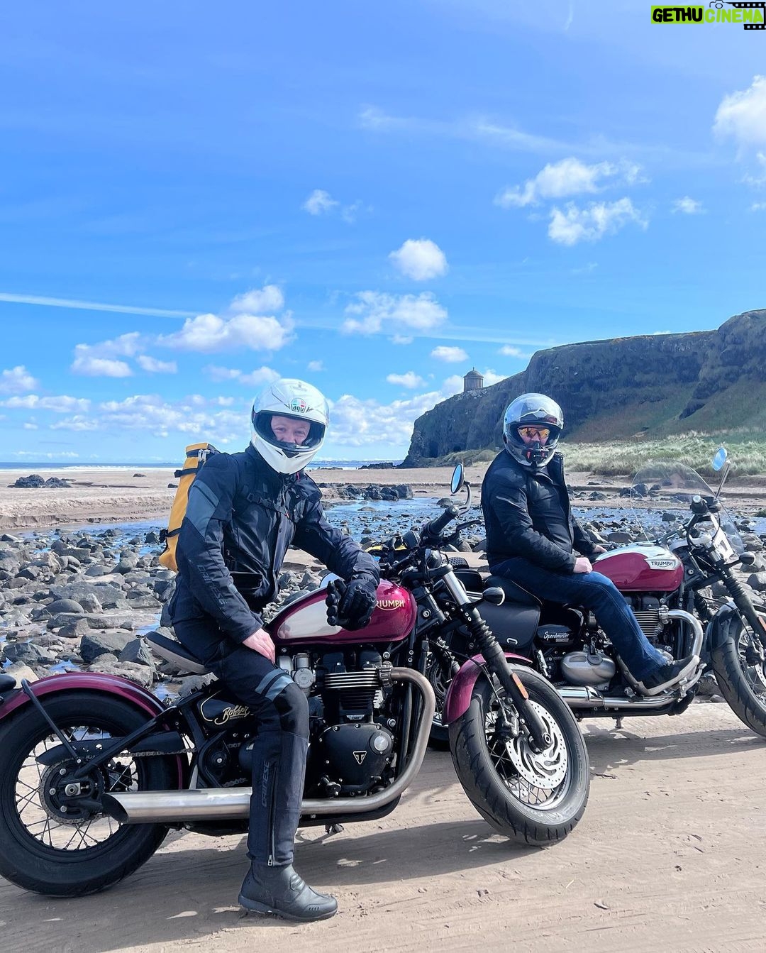 John Bell Instagram - I am so excited to be taking part in this year’s Distinguished Gentlemen’s Ride 2023 with my old man @belly5t. This incredible event brings together vintage motorcycle enthusiasts from all the over the world to raise funds and awareness for prostate cancer research and men’s mental health. Glasgow, United Kingdom