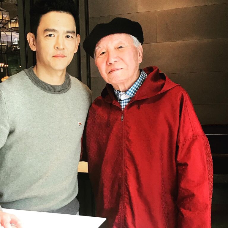 John Cho Instagram - I thought you should know that I met the world’s best dressed man in a coffee shop in Seoul.