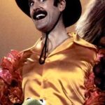John Cleese Instagram - To dream, the impossible dream! 🐸👹🐷 “The Muppet Show” 1977 #themuppetshow #theimpossibledream #comedyskits