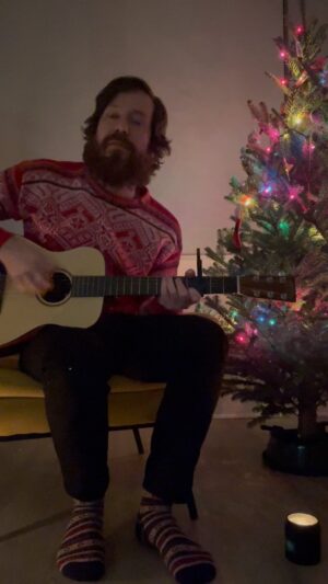 John Gallagher Jr. Instagram - Christmas In Washington • Steve Earle 

I’ve always loved this song. It felt even more apropos this year as I embark upon spending my first ever Yuletide in our nation’s capital. Realized too late that I paraphrased a few lyrics and was going to do another take but don’t want to be late for Christmas Eve dinner so this will have to do. Happy Holidays y’all! Love your loved ones.

#christmasinwashington #steveearle #comebackwoodyguthrie #singersongwriter #johngallagherjr