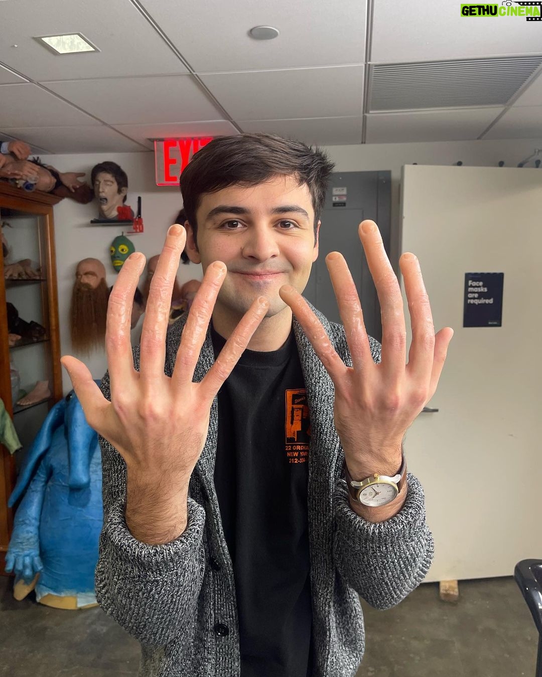 John Higgins - 5.9K Likes - plz watch our new horror film for @nbcsnl
special thanks to @louiezfx and his amazing team for making this all happen.