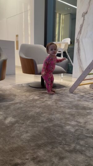 John Legend Instagram - She’s walkin