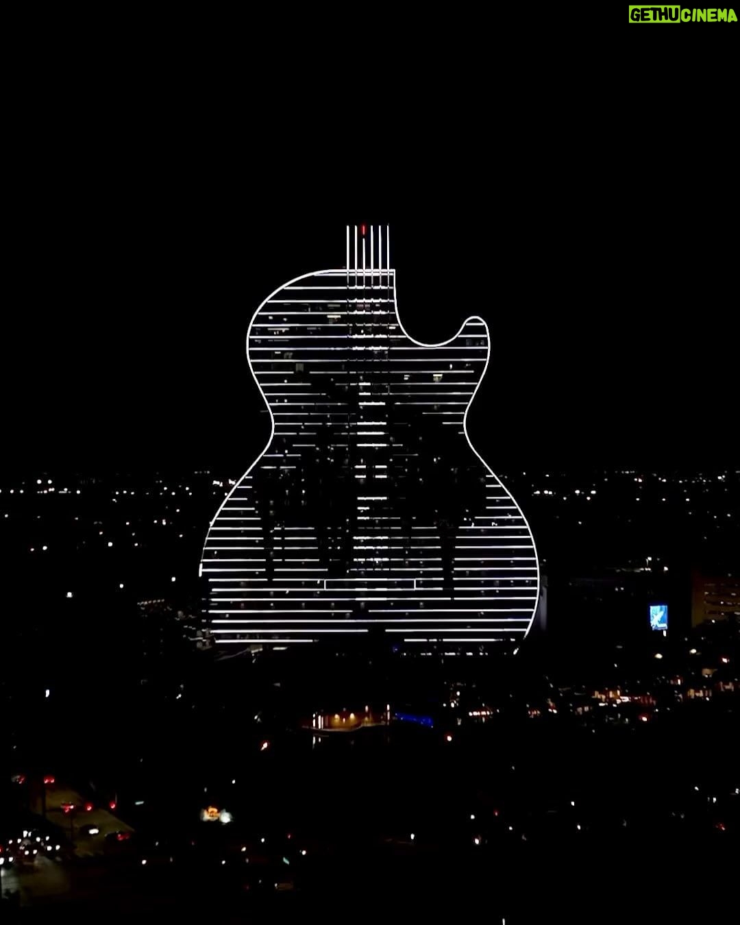 John Legend Instagram - Left Florida feeling elated from our two beautiful evenings together! It was a pleasure spending the weekend with you, @hardrockholly and @hardrocktampa!