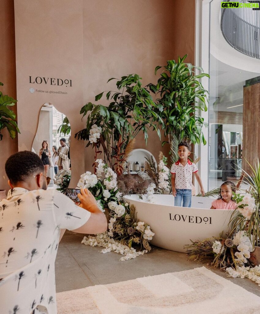 John Legend Instagram - We have been having a fantastic time at the #LOVED01 pop up @westfieldcenturycity! To celebrate all our #LOVED01s stopping by, I'm giving away TWO tickets to my Hollywood Bowl performance on September 23rd! To Enter: 1. Post a picture to your feed in the bathtub at our Westfield Century City Pop and Tag myself & @Loved01Skin. 2. Tag a friend in the comments below. 3. Follow @Loved01Skin on Instagram. ** For an additional entry, sign up for our newsletter on Loved01.com ** No purchase necessary. Travel not included. 1 Winner will be selected at random to receive 2 tickets and messaged from the @loved01skin account August 7 at 12pm PT. THIS GIVEAWAY IS IN NO WAY SPONSORED, ENDORSED, ADMINISTERED BY, OR ASSOCIATED WITH FACEBOOK, INC. ("FACEBOOK") OR INSTAGRAM, LLC ("INSTAGRAM"). INDIVIDUALS MUST BE 18+ YEARS OR OLDER, FOLLOW @LOVED01SKIN ON INSTAGRAM AND HAVE A PUBLIC PROFILE FOR PURPOSES OF RECEIVING MESSAGES ABOUT THIS GIVEAWAY.