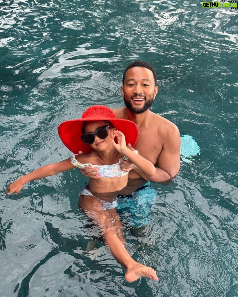 John Legend Instagram - Grateful for the quality time with my babies ❤️❤️❤️❤️❤️❤️