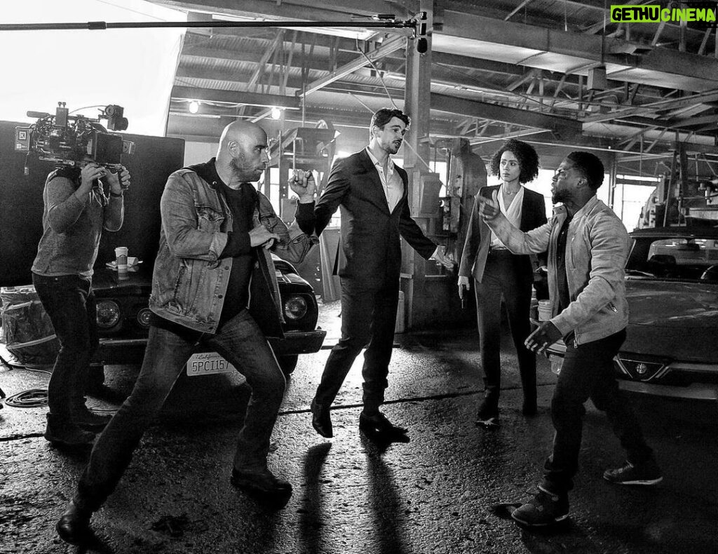 John Travolta Instagram - On the set of Die Hart with @kevinhart4real, Josh Hartnett, & @nathalieemmanuel 📸: @dopepickwan
