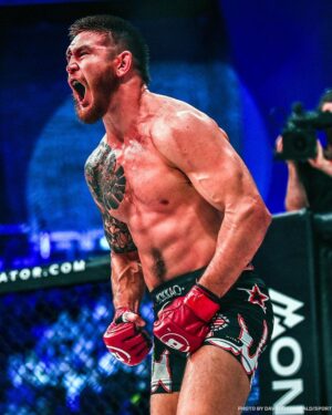 Johnny Eblen Instagram - Johnny Eblen was on a mission against Fabian Edwards 😤 

Eblen put Edwards out cold at #Bellator299