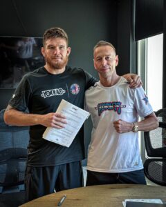 Johnny Eblen Instagram - 🚨BREAKING NEWS🚨 Bellator Middleweight Champion @johnnyeblen signs contract with YOKKAO! 🔥 History has been written with Eblen being the first MMA athlete to join the YOKKAO Fight Team 👊📝 #Yokkao #mma #fight American Top Team