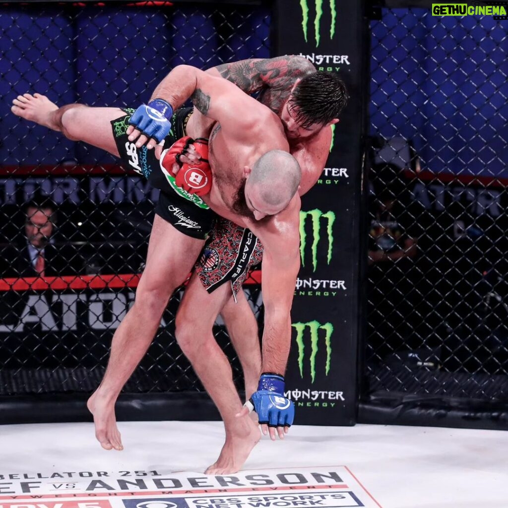Johnny Eblen Instagram - 𝗦𝗨𝗣𝗟𝗘𝗫 𝗖𝗜𝗧𝗬 🔥 @johnnyeblen's wrestling is unmatched in the #Bellator cage. Will "The Human Cheat Code" make it 1️⃣4️⃣ wins unbeaten when he faces @fabian_edwardsmma at the @3arenadublin? 👀 🎟️ Hit the link in bio for #Bellator299 tickets 𝙉𝙊𝙒.