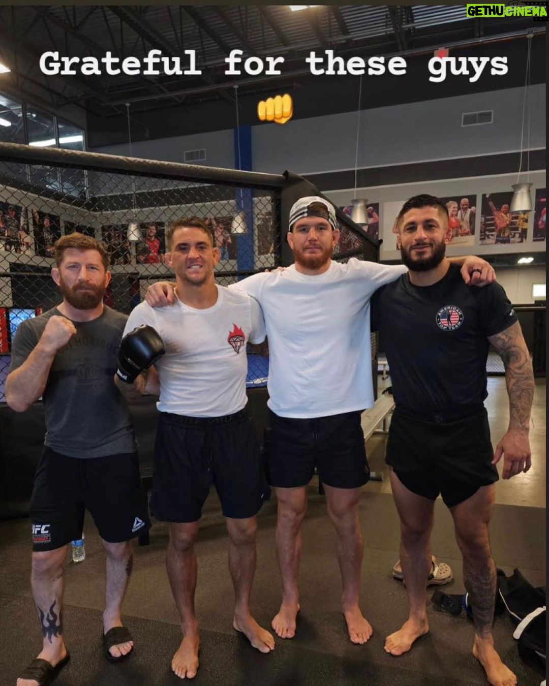 Johnny Eblen Instagram - Not even in camp yet but I’ve been training like a mad man. From helping teammates out to working on specific techniques to getting live rounds in. I’ve got a good balance right now of trainin and chillin 😎 Leveling up, saying healthy, providing value and enjoying the ride… that’s the name of the game 🫡
