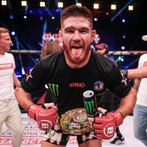 Johnny Eblen Instagram - The 𝗕𝗘𝗦𝗧 middleweight in the world? 

We're living in the era of @johnnyeblen 😎 #Bellator299
