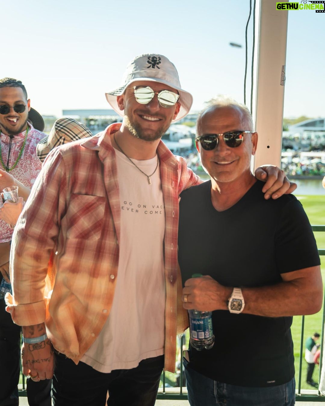 Johnny Manziel Instagram - Just a bunch of Hacks @cactushackgolf #WMO Scottsdale, Arizona