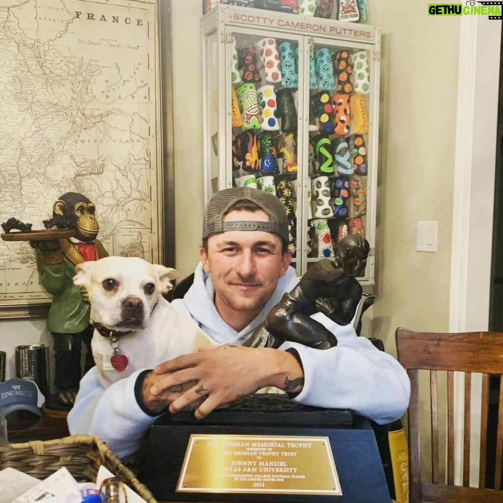 Johnny Manziel Instagram - Some things in life are priceless @heismantrophy Tyler, Texas