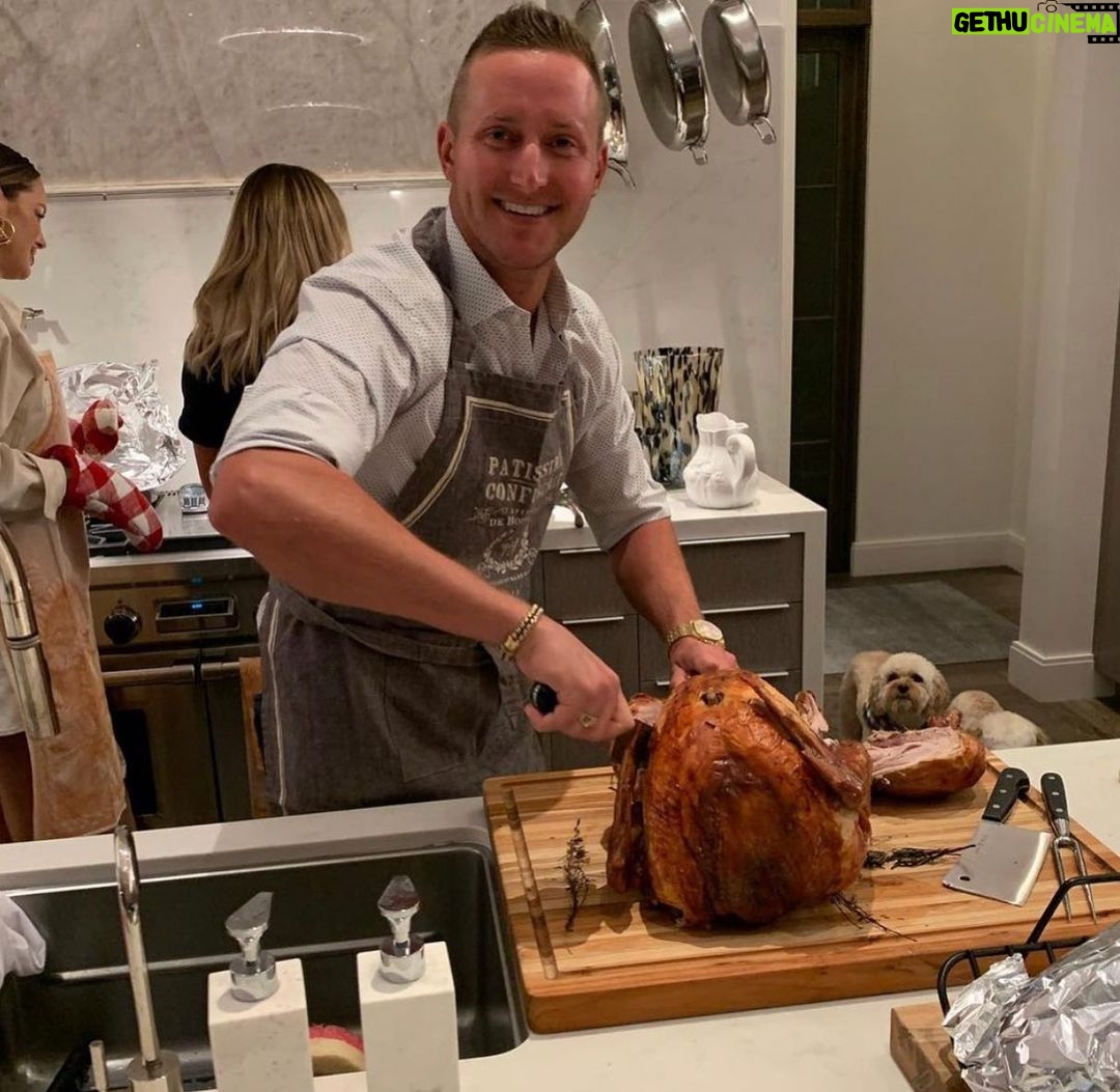 Johnny Manziel Instagram - My appreciation for my friends trumps all else #EnjoyYourBlessings #HappyThanksgiving Silverleaf Country Club