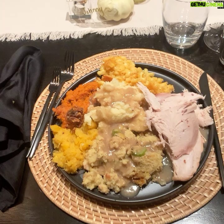 Johnny Manziel Instagram - My appreciation for my friends trumps all else #EnjoyYourBlessings #HappyThanksgiving Silverleaf Country Club