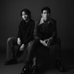 Johnny Yang Instagram - 跟製作人 @lefthere036 的專訪 @niusnews 服裝 @fendi 造型 @eavecning @ningstyling 妝 @tsengkuowei 髮 @juntsai__ 攝影 @hangjiuewei #此時此刻