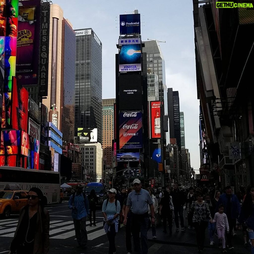 Johny Hendricks Instagram - Just got to times square. Times Square, New York City