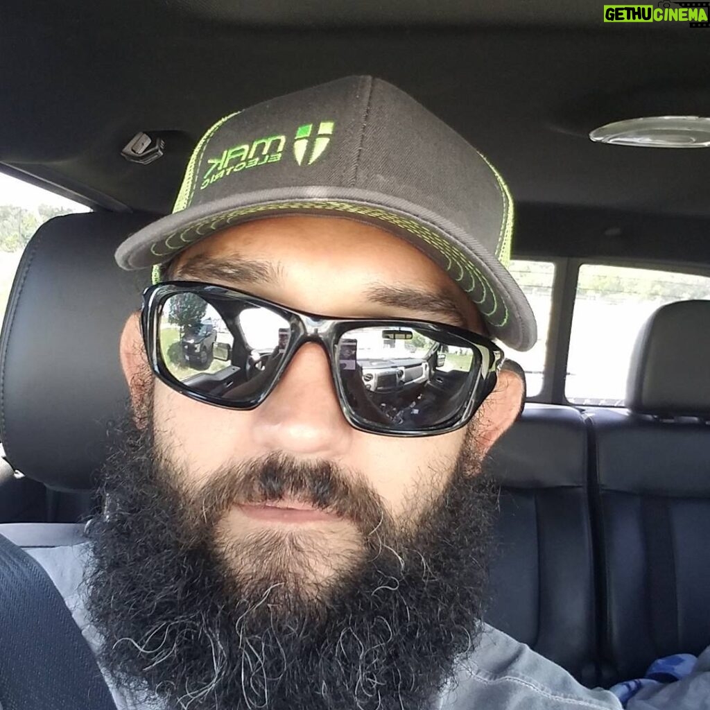 Johny Hendricks Instagram - Last day of lifting until the fight can't wait until Sunday.