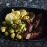Johny Hendricks Instagram - Lunch time @fit.meals.prep