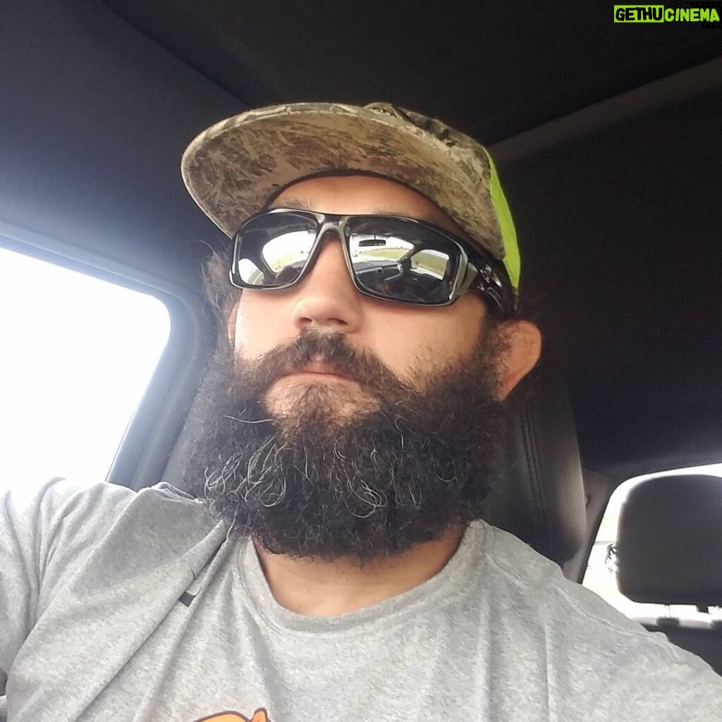 Johny Hendricks Instagram - Driving to Michael to try and get a little stronger today