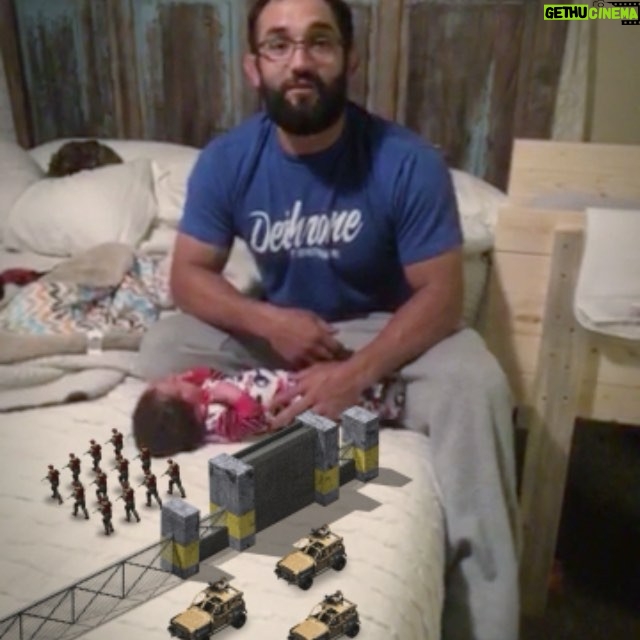 Johny Hendricks Instagram - The only thing that gets me through 2am feedings is @MobileStrike. Play with me by downloading now smarturl.it/BattleJohnyNOW link also in bio