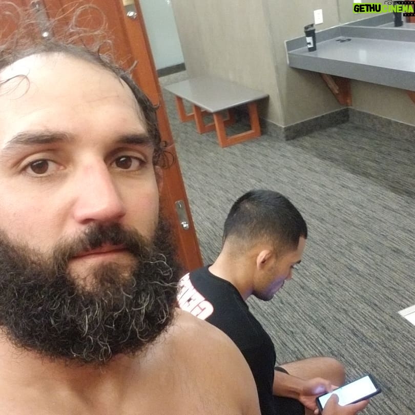 Johny Hendricks Instagram - Just got done with a roll @genesisjiujitsu now about to hot tub and sauna #bjj #weightcut #thegrind @bareknucklewbkff La Fitness