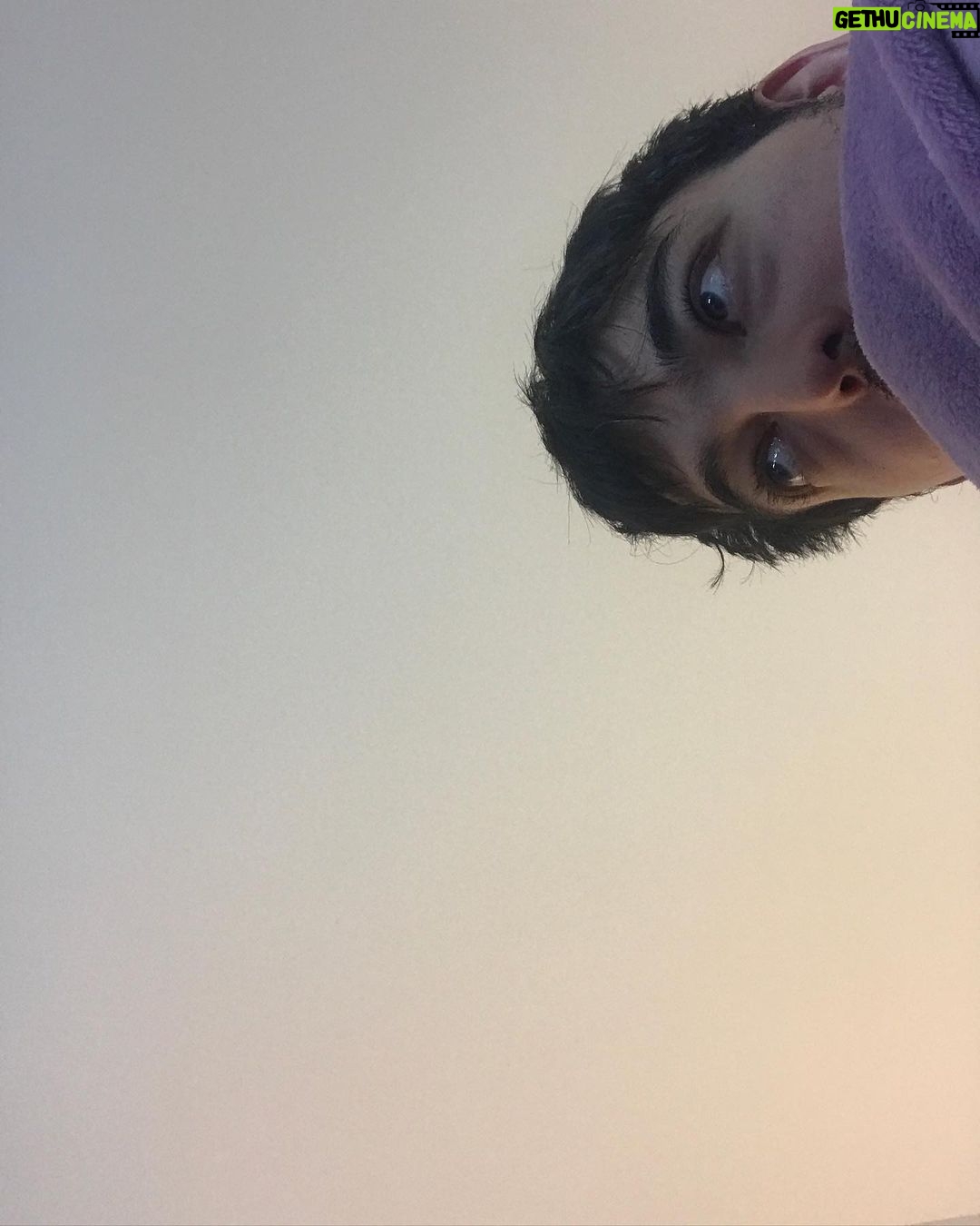 Joji - 0.9 Million Likes -