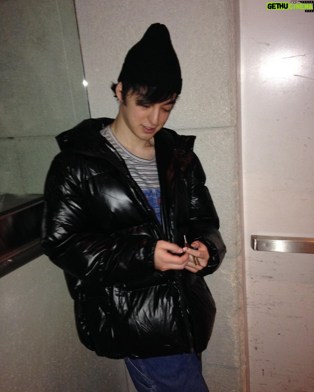 Joji - 887.9K Likes -