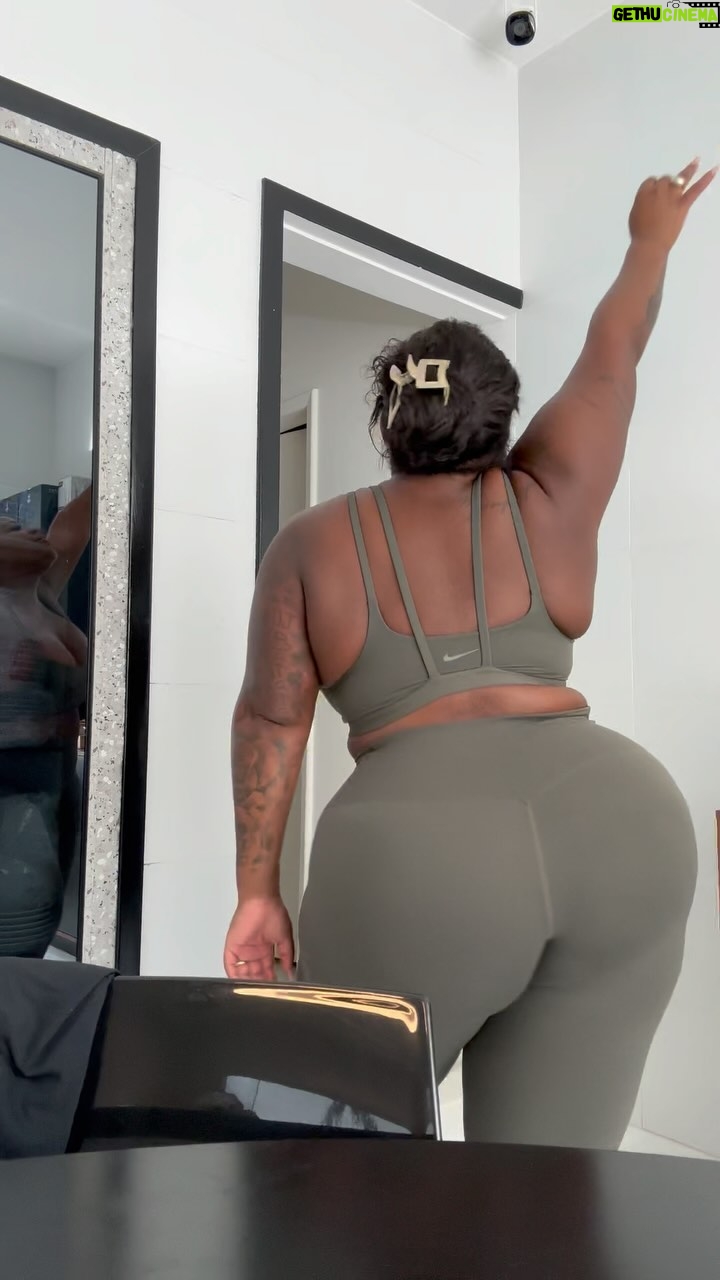 Jojo Todynho - 1.2 Million Likes - Bom dia, é carnaval!!!🎉🎊