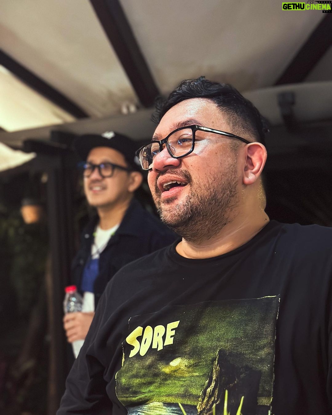 Joko Anwar - 8.3K Likes - Copy darat temen-temen sewasap grup sebelum akhir tahun. Laafff ♥️