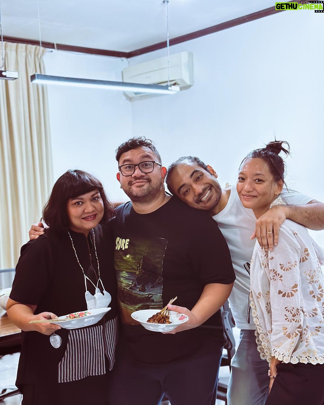 Joko Anwar - 8.3K Likes - Copy darat temen-temen sewasap grup sebelum akhir tahun. Laafff ♥️