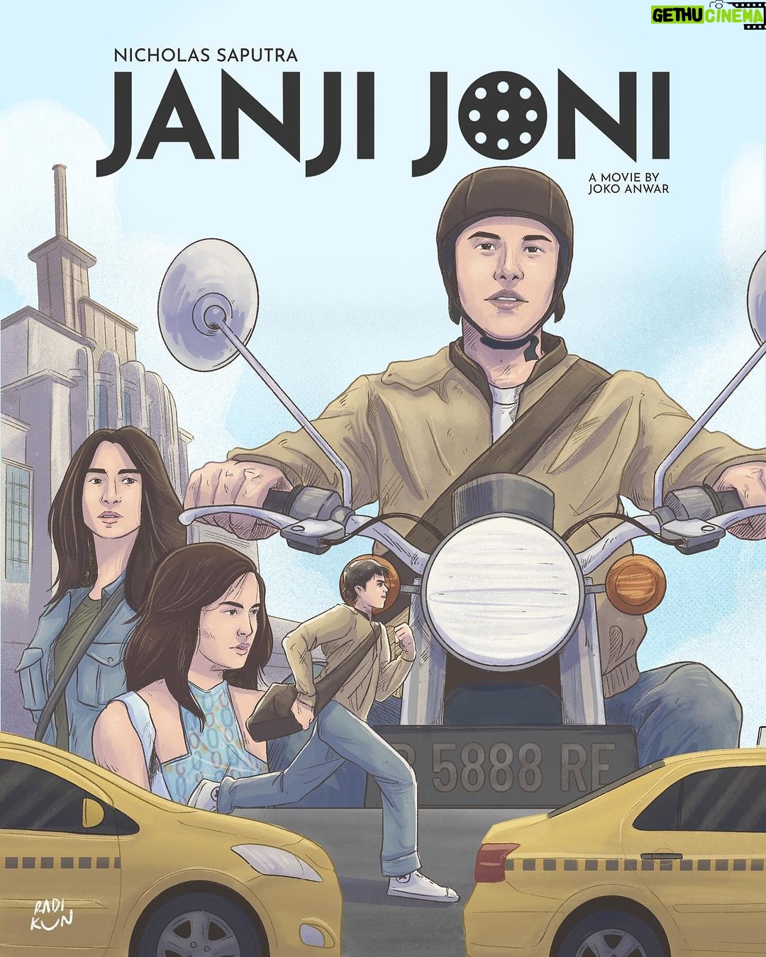 Joko Anwar - 11.6K Likes - Sebuah Poster Film berjudul “Janji Joni” karya @jokoanwar. Sebelum melihat film 2 karya terbaru bang Joko, aku teringat film pertama bang Joko Anwar “Janji Joni”, sebagai gen z ketika dulu pertama kali menonton film ini sempat terheran-heran ternyata dulu nonton bioskop itu film bisa terjeda kalau roll filmnya masih diantar. Keseruan dinamika Joni mengantarkan roll film sangat greget, tantangan dan kesialan mewarnai petualangan Joni agar roll yang dia antar tidak telat dan ending filmnya Joni akhirnya bisa berkenalan dengan orang yang dia sukai. Film ini jadi salah satu film Joko Anwar favoritku.
.
#illustration #posterdesign #bookcoverdesign #editorialillustration