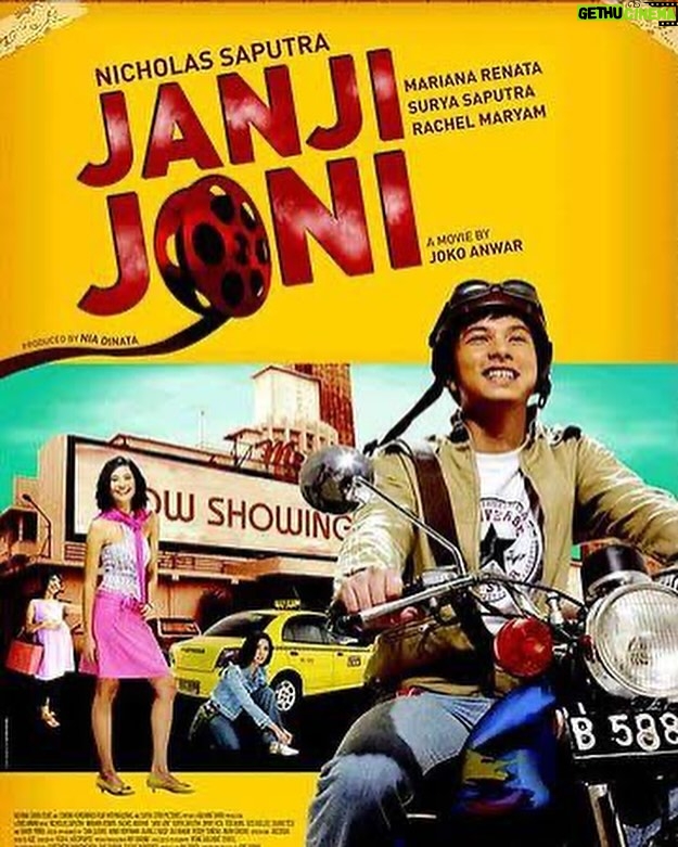 Joko Anwar - 11.6K Likes - Sebuah Poster Film berjudul “Janji Joni” karya @jokoanwar. Sebelum melihat film 2 karya terbaru bang Joko, aku teringat film pertama bang Joko Anwar “Janji Joni”, sebagai gen z ketika dulu pertama kali menonton film ini sempat terheran-heran ternyata dulu nonton bioskop itu film bisa terjeda kalau roll filmnya masih diantar. Keseruan dinamika Joni mengantarkan roll film sangat greget, tantangan dan kesialan mewarnai petualangan Joni agar roll yang dia antar tidak telat dan ending filmnya Joni akhirnya bisa berkenalan dengan orang yang dia sukai. Film ini jadi salah satu film Joko Anwar favoritku.
.
#illustration #posterdesign #bookcoverdesign #editorialillustration
