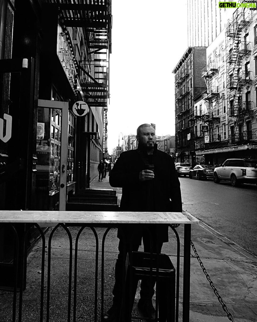 Joko Anwar Instagram - Selalu senang kembali ke sini. Ya namanya juga rumah, ya. New York City