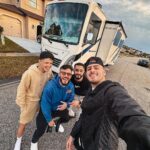 Jon Vlogs Instagram - 2024 começou... Bora fazer história mais uma vez 🤧❤️