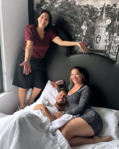 Jon Vlogs Instagram - Amor de outras vidas. Obrigado por tudo meu amor 😍 vamos viver muitas coisas juntos. Te amo! Minha eterna namorada