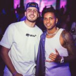 Jon Vlogs Instagram - Viciado em viver 💜 São Paulo, Brazil