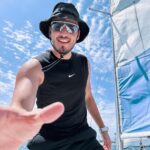 Jon Vlogs Instagram - Vento forte, mente livre…. Offshore livin ⛵️ San Diego, California