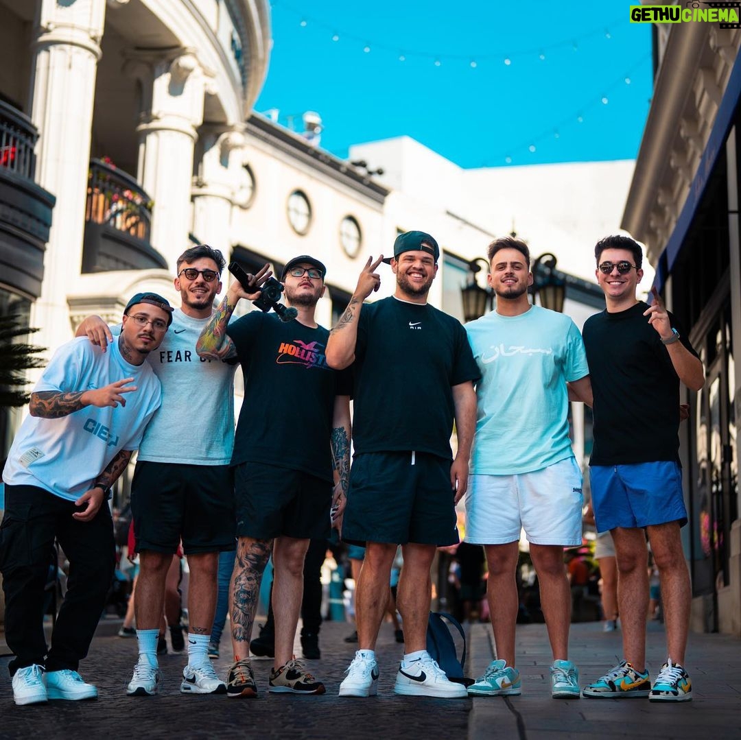 Jon Vlogs - 488.3K Likes - California VIBEs aqui 🌴