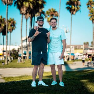 Jon Vlogs Instagram - California VIBEs aqui 🌴