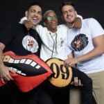 Jon Vlogs Instagram - O menino ta crescendo e não para de voar! Amanhã é o dia do lançamento da marca desse mlk e com certeza estarei presente, vc é meu orgulho! 🫶🏻 Quem quiser adquirir, a partir de amanhã estará disponível nas lojas virtuais e físicas da Overcome 🔥 São Paulo, Brazil