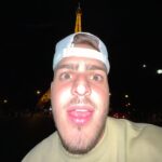 Jon Vlogs Instagram - Conhecendo um pouco por vez, me ajudar escolher qual o próximo destino? Paris, France