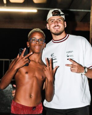 Jon Vlogs Instagram - Em 48h juntei o Speed, Boca, Neymar e mais de 30 carros de luxo em SP. Noite histórica 😂
