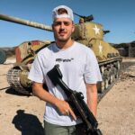 Jon Vlogs Instagram - Comprei um tanque de guerra e olha no que deu ft. Rabicó e BDJ Texas,USA
