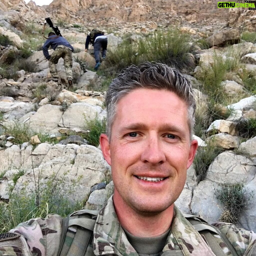 Jonathan Tucker Instagram - major brent taylor. husband of jennie. father to seven. thirty nine years old. killed saturday in a afghanistan. it was his fourth tour of duty. ・・・ in his final public post on october 28, a week before his death, he wrote about the afghan election: “it was beautiful to see over 4 million afghan men and women brave threats and deadly attacks to vote in afghanistan’s first parliamentary elections in eight years. many american, nato allies, and afghan troops have died to make moments like this possible.” ・・・ “as the usa gets ready to vote in our own election next week, I hope everyone back home exercises their precious right to vote. and that whether the republicans or the democrats win, that we all remember that we have far more as Americans that unites us than divides us.” ・・・ “god bless america. 🇺🇲👊🏻”