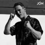 Jonathan Tucker Instagram - dad to the bone.⁣ ⁣ ⁣ ⁣ ⁣ THE NEW ISSUE OF JON #24 #Y2K ⁣ Magazine @JONMagazine ⁣ Photographer Leigh Keily @LeighKeily ⁣ Stylist Robert Balcazar @robertbalcazar ⁣ Grooming Ananda Tuyes @groomingbyananda⁣ #Y2K #JONMagazine #CharliesAngels #Westworld