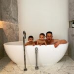 Jonathan Tucker Instagram - Noble deeds and hot baths are the best guideposts for a new year. We’re on the way up, 2021! Pemberton Meadows, British Columbia