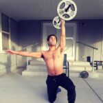 Jordan Leavitt Instagram - Only getting stronger 🐵👑 #longlivethemonkeyking My opponents are always surprised to find that they are at a disadvantage in terms of strength. My physique isn't... impressive 😂 Luckily, there's more to strength than washboard abs and a heavy bench press.🤓 You can keep you beach bods. You poor, sexy bastards 😂 #PEDscantsaveyou #warmonkeyking #chimpshitonly #mma #bjj #ufc #jordanleavitt