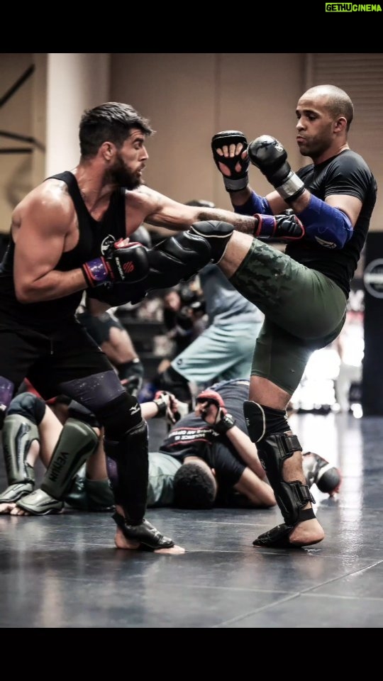 Jordan Leavitt Instagram - Cartman has some pipes on em! π Felt good yesterday π A lot of the things I've been drilling were working. π€ Woke up at 178 and got plenty of time to lose weight in a healthy manner π #longlivethemonkeyking Thanks @cloud_city_vista π #bjj #mma #ufc #warmonkeyking #muaythai #boxing