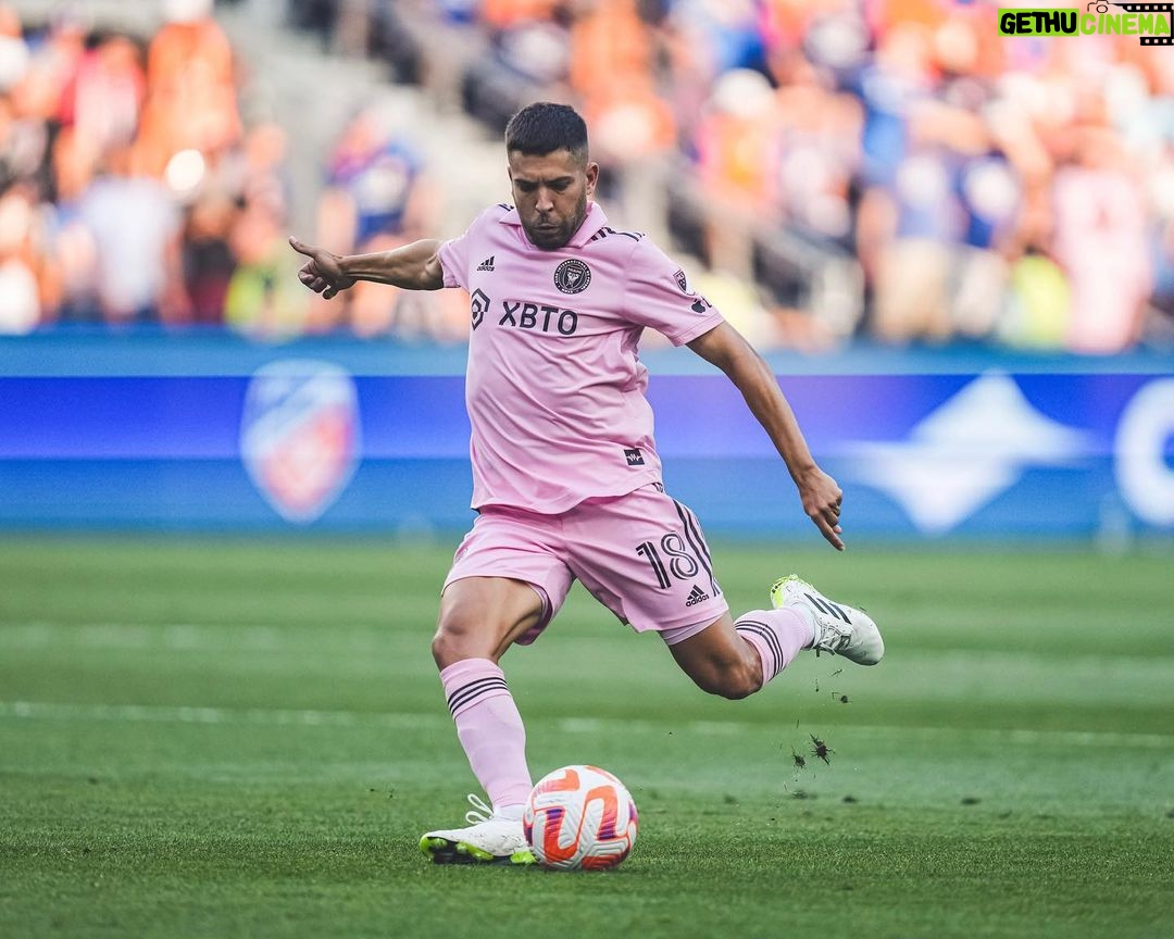 Jordi Alba Instagram - A por una nueva final!!! ✅💪🏻💗🖤 @opencup